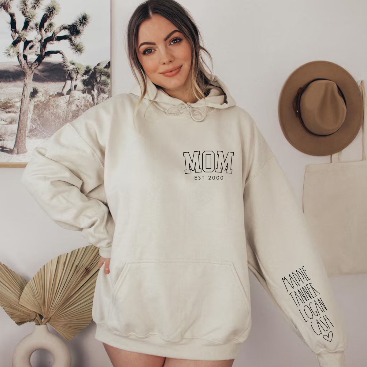 SIMPLE MOM HOODIE