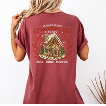 Load image into Gallery viewer, MRS.CLAUS&#39; GINGERBREAD BAKERY TEE