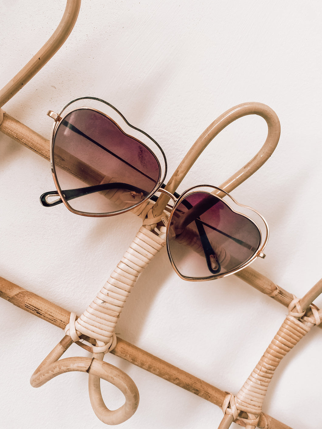 HEART SHAPE SUNNIES