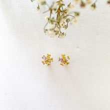 Load image into Gallery viewer, FLOWER EARRING STUDS